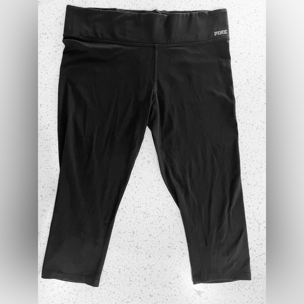 PINK Victoria’s Secret Women’s Black Capris